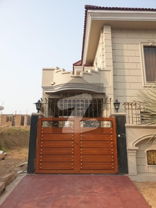 1 Kanal Corner Upper Portion Available For Rent DHA Phase 5 Sector A
