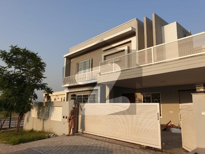 1 Kanal Semi Furnished Corner Double Story Big House Bahria Enclave Sector C