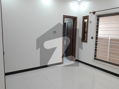 1 Kanal Upper Portion Is Available For rent In E-11 E-11
