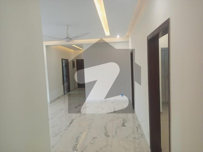 10 MARLA 3 BEDROOMS AND ONE OF THE BEST LIVING AREA AVAILABLE FOR SALE Askari 11 Sector D