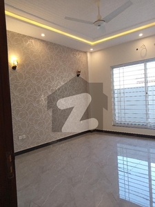 10 Marla Brand New House For Rent D-12