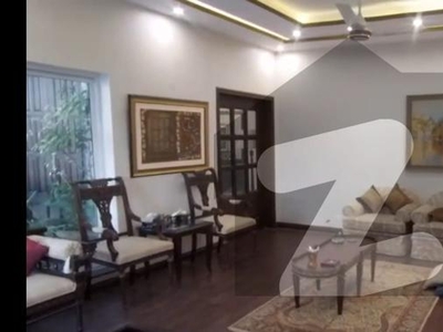 10 MARLA DOUBLE STOREY HOUSE AVAILABLE FOR SALE IN GULBERG LAHORE Gulberg