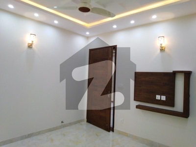 10 Marla House In Paragon City For sale Paragon City