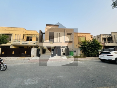 10 Marla Ultra Classic House For Sale Bahria Town Lahore Bahria Town Jasmine Block