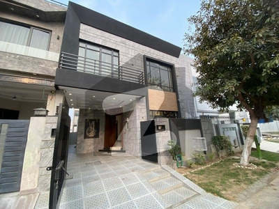 100% Orignal Add 5 Marla Modern Design House For Sale In DHA 9 Town DHA 9 Town