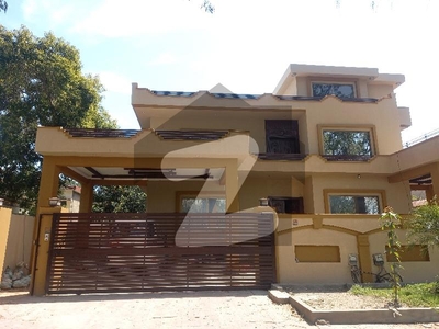 11 Bed Triple Unit House For Rent On Main Double Road For Residential/Semi- Commercial Purpose G-10