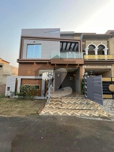 5 Marla Beautiful Luxurious Brand New House For Sale Park View City