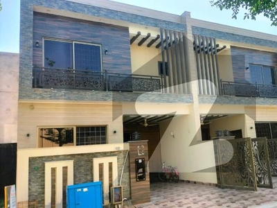 5 Marla Brand New Lavish House For Sale In Lake City Lahore Lake City
