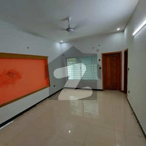 7 Marla Upper Portion For rent In The Perfect Location Of G-13 G-13