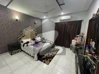 8 MARLA DOUBLE UNIT HOUSE FOR SALE College Road