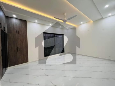 Available 10 Marla Luxury House For Sale In Bahria Town Lahore Bahria Town