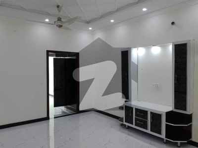 Beautifully Constructed House Is Available For sale In Khayaban-e-Amin Khayaban-e-Amin