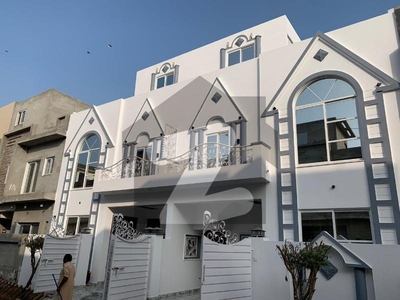 BRAND NEW 3 MARLA HOUSE FOR SALE IN ALKABIR TOWN PHASE 2 LAHORE Lake City