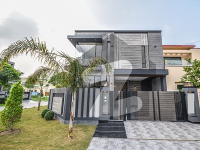 Corner 5.3 Marla Straight Line Modern House Near 120 Feet Road Available For Sale DHA 9 Town Block D