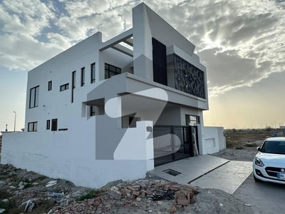 Double Storey 10 Marla House Available In DHA Phase 1 - Sector U For sale DHA Phase 1 Sector U DHA Phase 1 Sector U