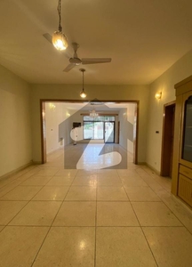 F-10/4 Ground Floor Available For Rent Beautiful Location F-10/4
