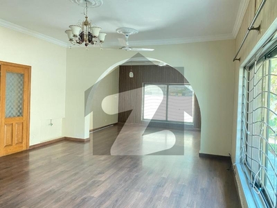 Investors Should Rent This Upper Portion Located Ideally In F-7 F-7