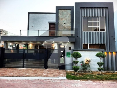 Luxurious Furnished Corner House for Sale in Sector C, Bahria Town Lahore Bahria Town Sector C