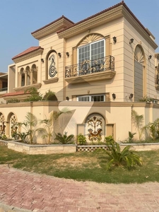 One Kanal House For Sale In Saheen Block Brand New House Good Location Bahria Town Lahore Bahria Town Shaheen Block