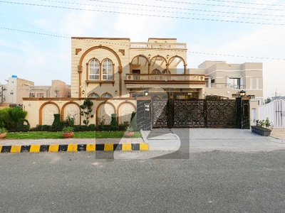 Spacious Main Double Road House Is Available In Tariq Gardens - Block D For Sale Tariq Gardens Block D