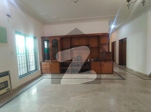1 Kanal Lower Portion For Rent In DHA Lahore Phase 4 Facing Park DHA Phase 4