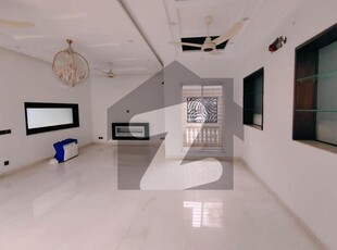 1 Kanal Slightly Used Upper Portion For Rent In DHA Phase 5 DHA Phase 5