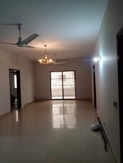 2350 Ft² Flat for Sale In Gulshan-e-Iqbal Block 10, Karachi