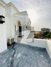 4 KANAL HOUSE IS AVAILABLE FOR RENT IN GULBERG 3 Gulberg 3