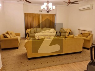 Beautiful Kanal Designer House Available For Rent Bahria Town Phase 4