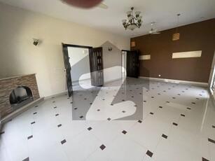 Hot Deal !! 1 Kanal Luxury Bungalow Available For Rent In DHA Phase 6 | DHA Phase 6