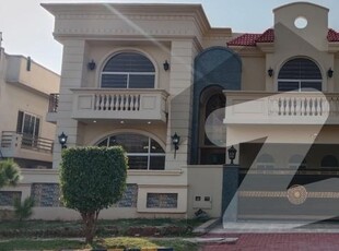 Prime Location 1kanal 5bedrooms Brand New Boulevard House for sale in bahria enclave Islamabad sector A urban Boulevard Bahria Enclave Sector A