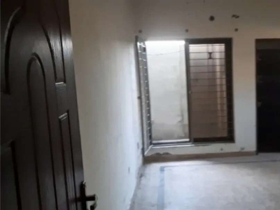 10 Marla House for rent in Kahna Lahore