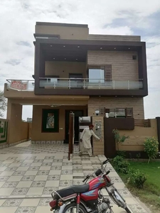 10 Marla upper portion for rent in Canal Garden Lahore