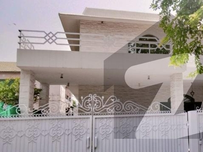 1 Kanal Double Unit Outstanding Bungalow Available For Rent In Dha Phase 2 Block V Lahore DHA Phase 2 Block V