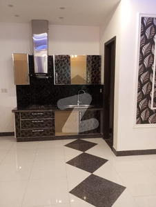 1 KANAL HOUSE SUPER HOT LOCATION SLIGHTLY USED FOR RENT IN DHA PHASE 6 DHA Phase 6