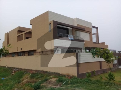 1 Kanal Ideal House Available For Rent Golden Opportunity For Future Investment Near Huge Park DHA Phase 7 Block S