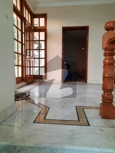 1 Kanal Lavish Spacious Upper Portion Available for Rent DHA Phase 3
