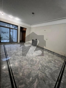 1 Kanal Prime Location House For Rent In Gulberg. Gulberg