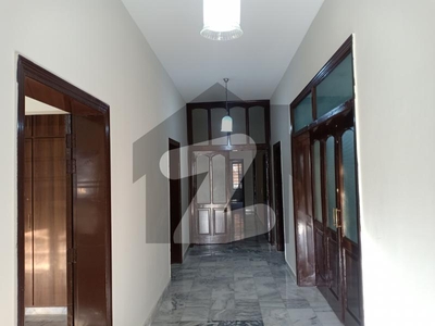 10 Marla Beautiful Location House Available For Rent Bahria Town Phase 7