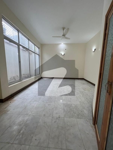 10 MARLA BEAUTIFULL LOCATION GROUND PORTION FOR RENT Bahria Town Phase 7