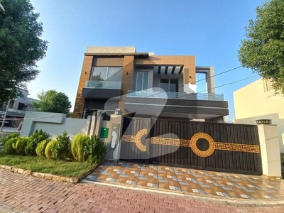 10 Marla Fully Furnished Residential House For Rent In Sector C Bahira Town Lahore Bahria Town Sector C