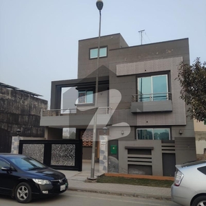 10 Marla House For Rent In Bahria Town Lahore Bahria Town Talha Block