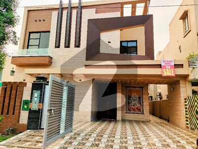 10 Marla luxury house for rent Original pictures attached Bahria Town Jasmine Block