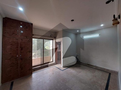 10 Marla Portion For Rent In Pchs Lahore Punjab Coop Housing Society