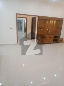 10 Marla Slightly Used House Available For Rent In Bahria Town Lahore Bahria Town Nishtar Block