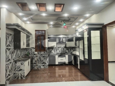 240 Square Yards Upper Portion In Beautiful Location Of Gulshan-e-Iqbal Town In Gulshan-e-Iqbal Town Gulshan-e-Iqbal Town