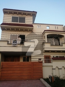 35x70 Beautifull Used House For Sale In G-13 at best location G-13