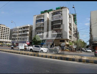3bed DD apartment Available For rent Clifton Block 9