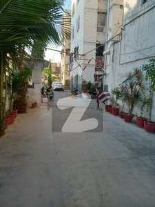 3bed DD flat for rent Abul Hassan Isphani Road