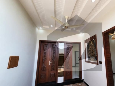 5 MARLA BEAUTIFUL AND BEST LOCATION HOUSE FOR SALE Faisal Town Phase 1 Block C